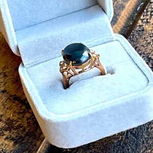 Black OYNX oval ring